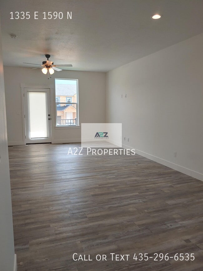 Building Photo - 1335 1590 N