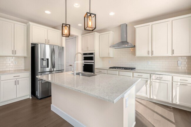 Building Photo - Rare Find – Luxury 6-Bedroom Home with Two...
