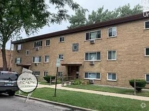 Building Photo - Cozy, one bedroom apartment in Cicero, Clo...