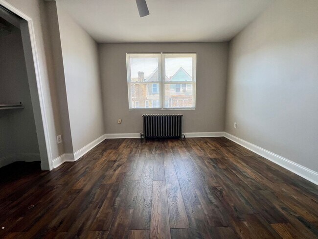 Building Photo - Gorgeous 3-Bedroom Townhome in Juniata! Available NOW!