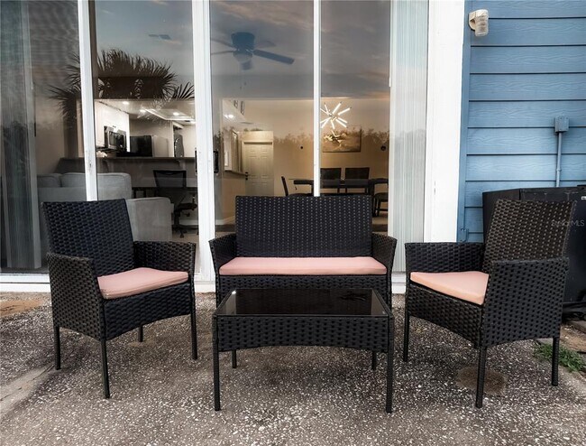 Building Photo - 223 Coco Plum Dr