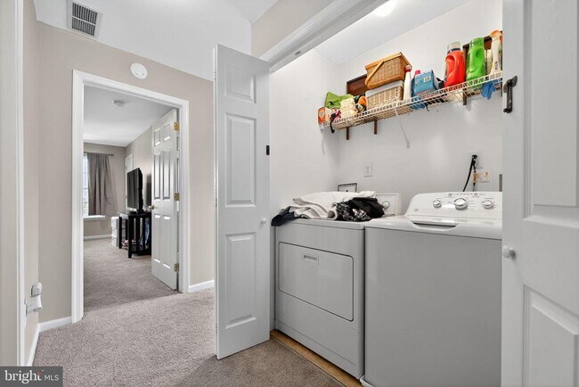 Building Photo - 37 Jessica Ct