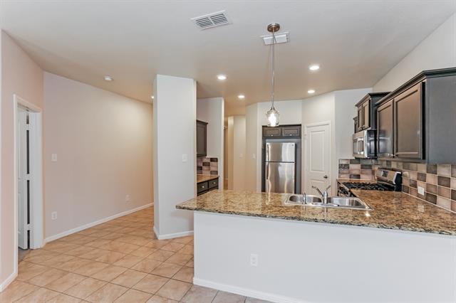 Building Photo - 10024 Poinsett Wy