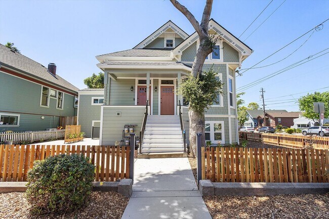 Building Photo - 1533 Lafayette St
