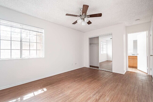 Building Photo - "Chic & Spacious 2-BR Gem in Covina: Modern Living with 2 Full Baths!"