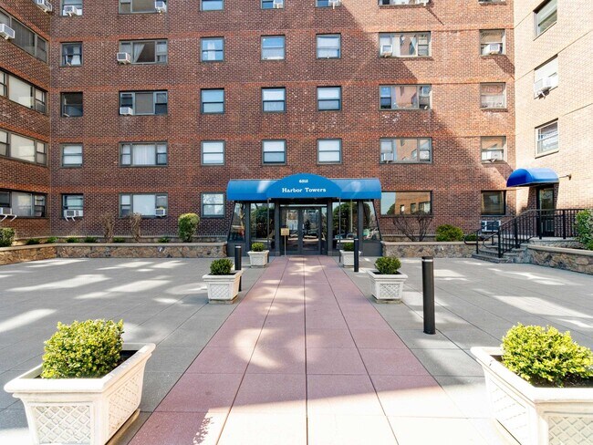 Building Photo - 6515 JFK Blvd E