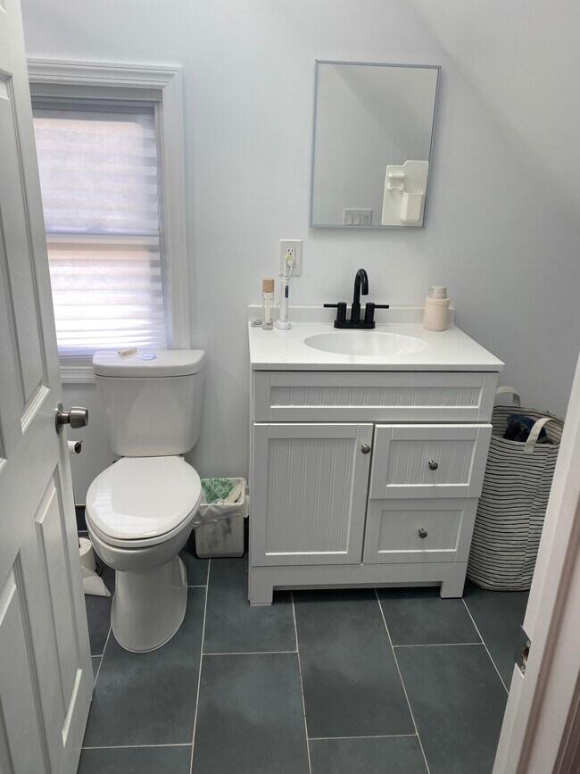 Building Photo - 136 West St