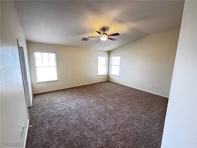 Building Photo - 5117 Elm Grove Dr