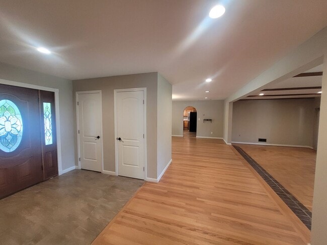 Building Photo - 4917 Andrew Cir