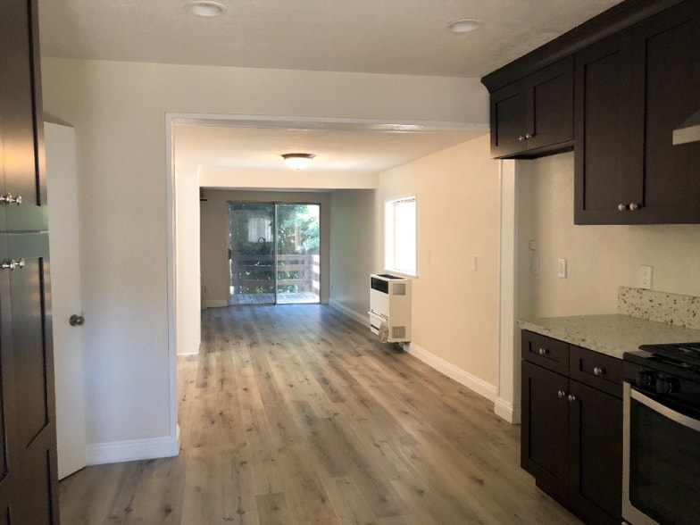 Building Photo - 22822 Azalia Ln