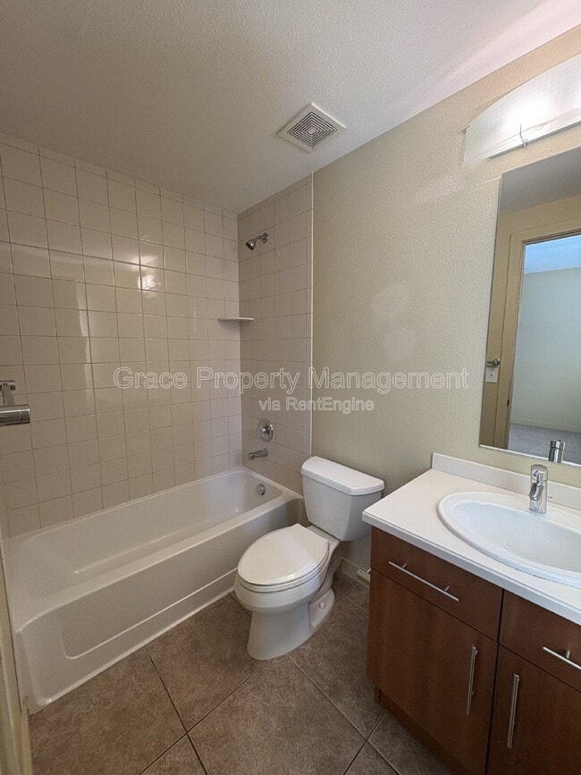 Building Photo - 3400 Larimer St