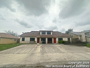 Primary Photo - 7550 Oak Chase
