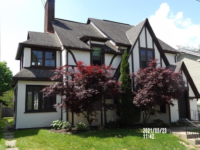 Building Photo - 432 Pine St