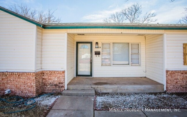 Building Photo - 4309 32nd St