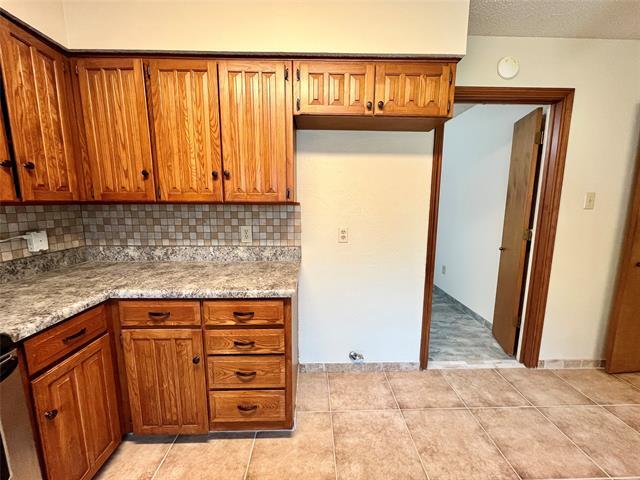 Building Photo - 3904 Woodbury Ct