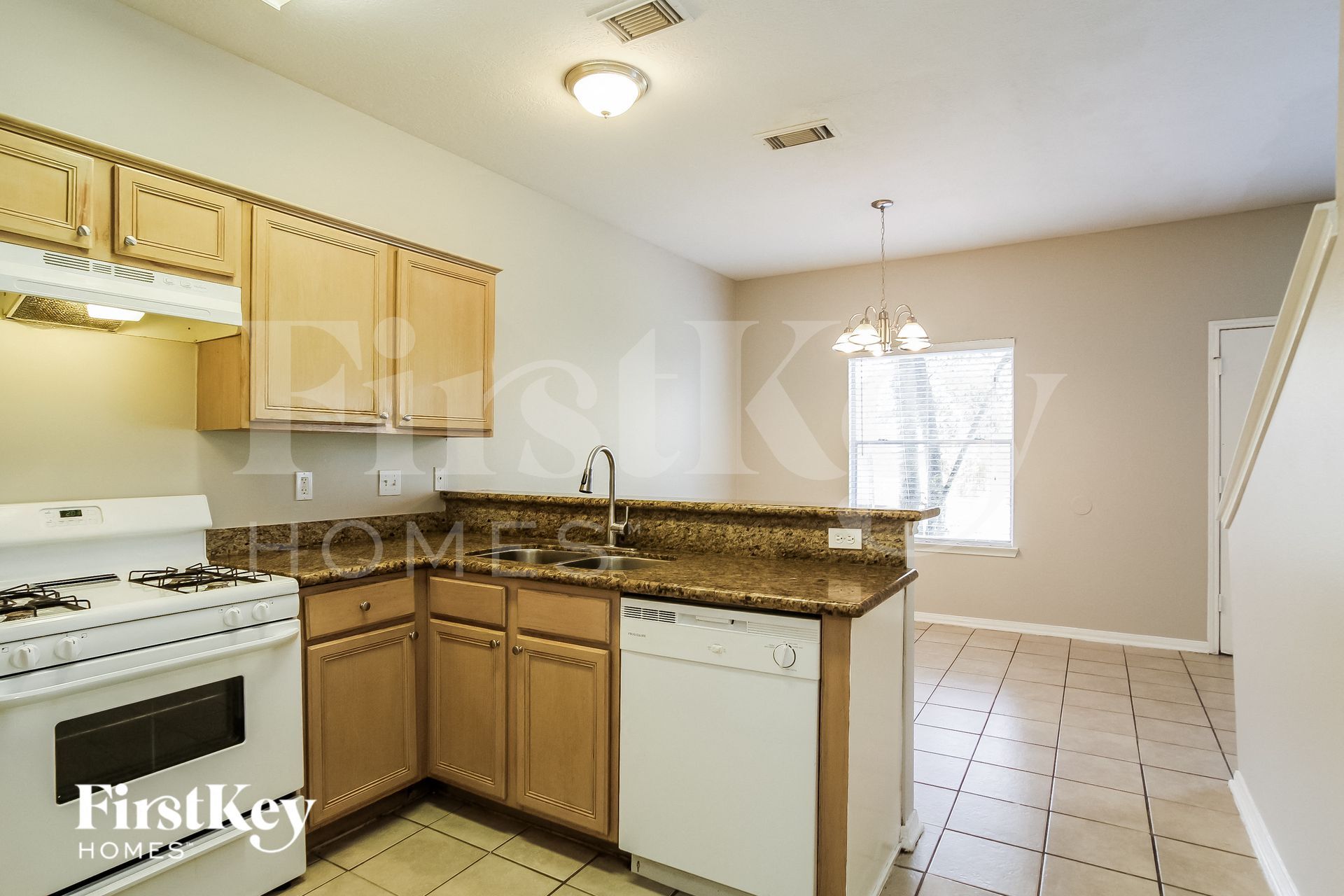 Building Photo - 17014 Carbridge Dr