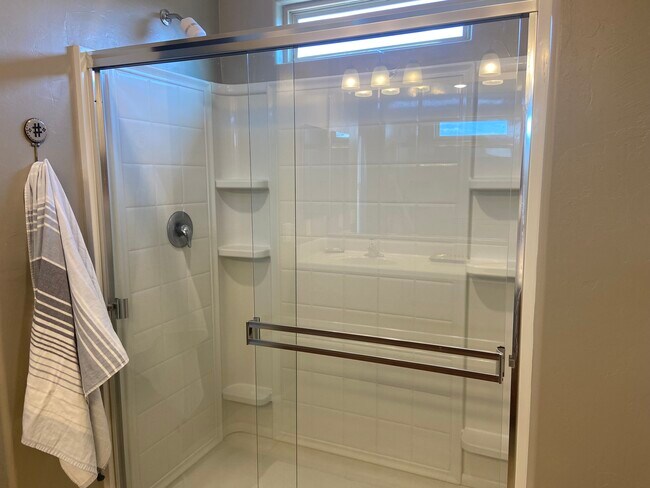 Building Photo - 9095 Blue Saguaro St