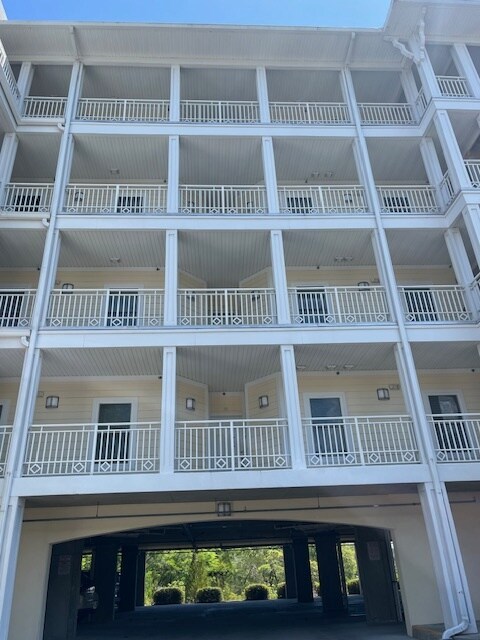 Building Photo - 230 1st St