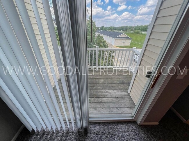 Building Photo - Spacious 3-Bedroom, 2-Bath Condo in the Heart of Ankeny