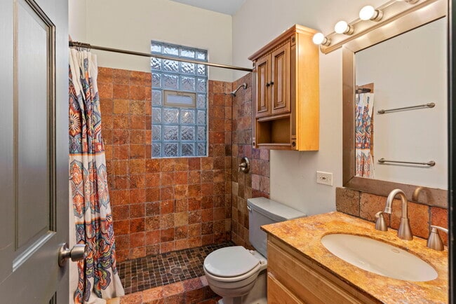 Building Photo - 1929 S Central Park Ave