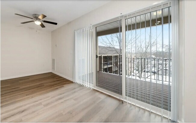 Building Photo - Viking Apartments and Townhouses