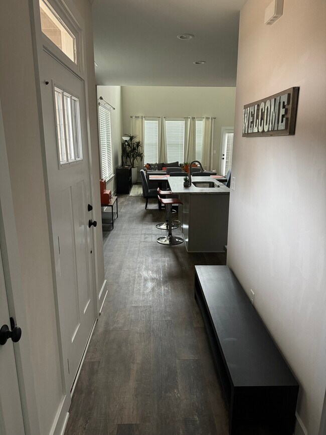 Building Photo - Mebane townhouse