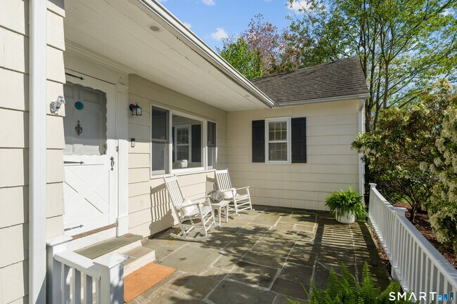 Building Photo - 206 Wolfpit Ave