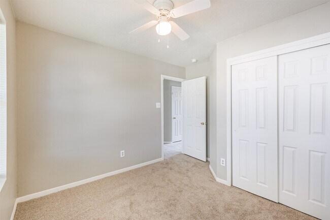 Building Photo - 5626 Calm Ct
