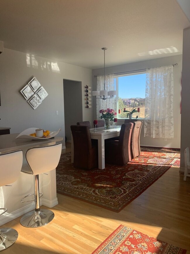 Building Photo - FOUR BED/3 BATH PRAIRIE STYLE HOME WITH GOURMET KITCHEN IN CORDERA NEIGHBORHOOD!