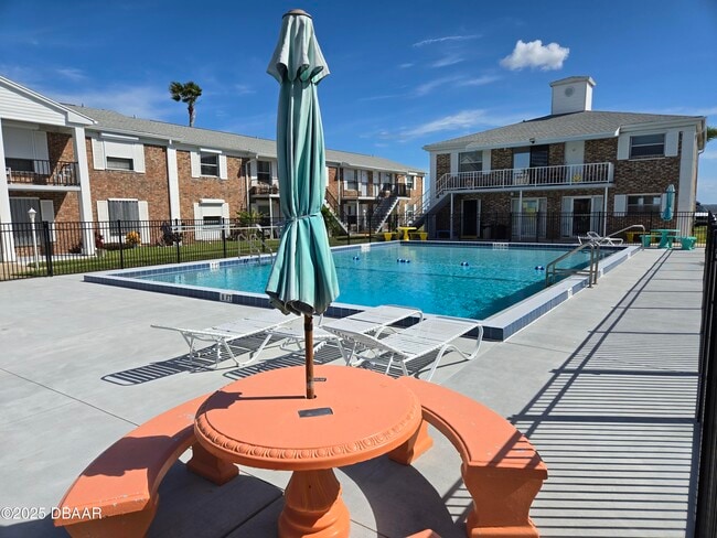 Building Photo - 190 E Olmstead Dr