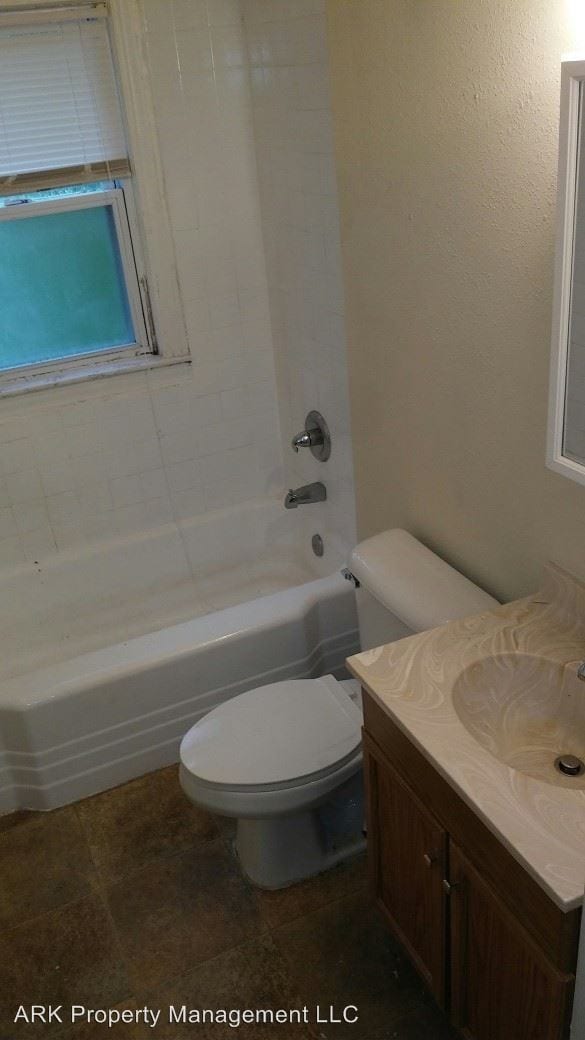 Building Photo - 4273 Kendall Rd