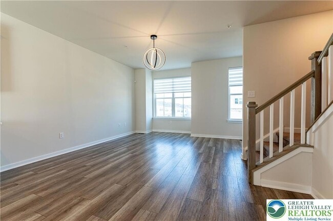 Building Photo - 4936 Brookside Ct