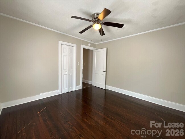 Building Photo - 94 Wilkinson Ct SE