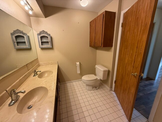 Building Photo - 4430 Masters Dr