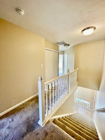 Building Photo - 11715 Anton Dr