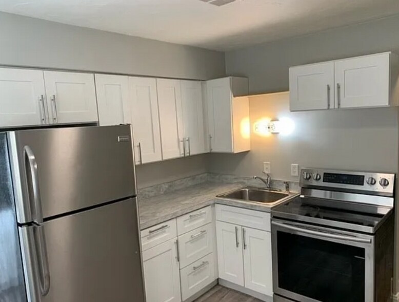 Primary Photo - 150001 Ridgewick Dr