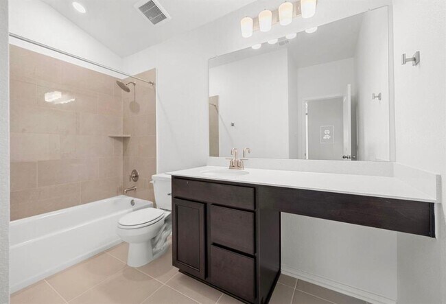 Building Photo - 3720 Cerino Ln