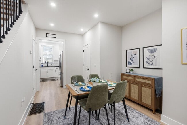 Building Photo - Luxurious 3-Bedroom Townhome in Point Breeze! Available NOW!