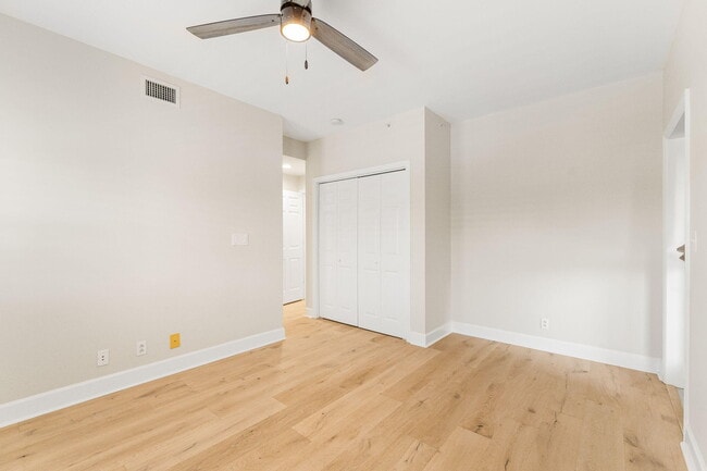 Building Photo - 1732 W County Hwy 30A