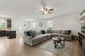 Building Photo - 5319 Ivory Glass Dr