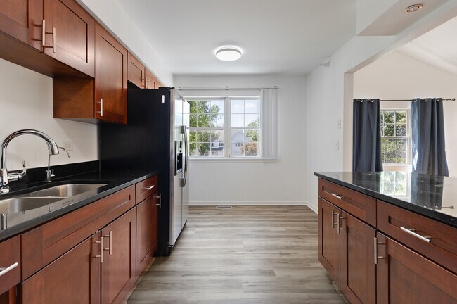 Building Photo - 1113 Orleans Dr