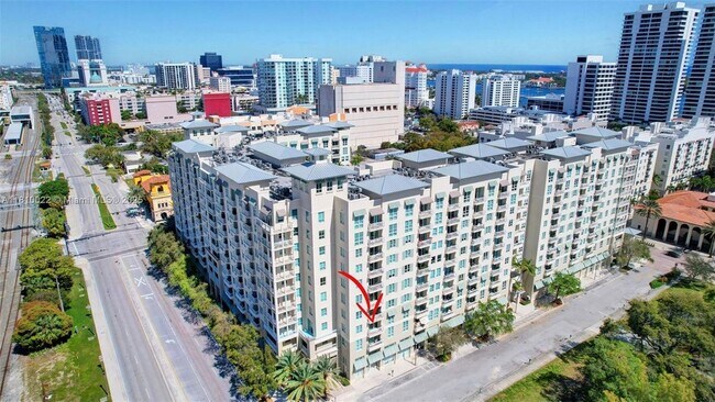 Building Photo - 480 Hibiscus St