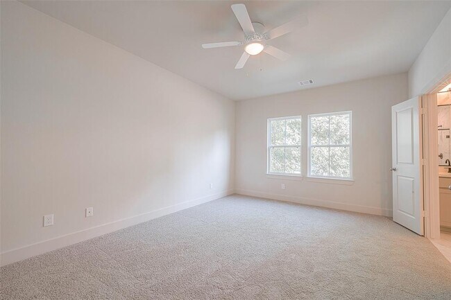 Building Photo - 9414 McGallion Rd