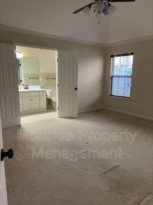 Building Photo - 429 Snead Way
