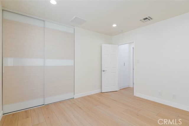 Building Photo - 320 E Dryden St