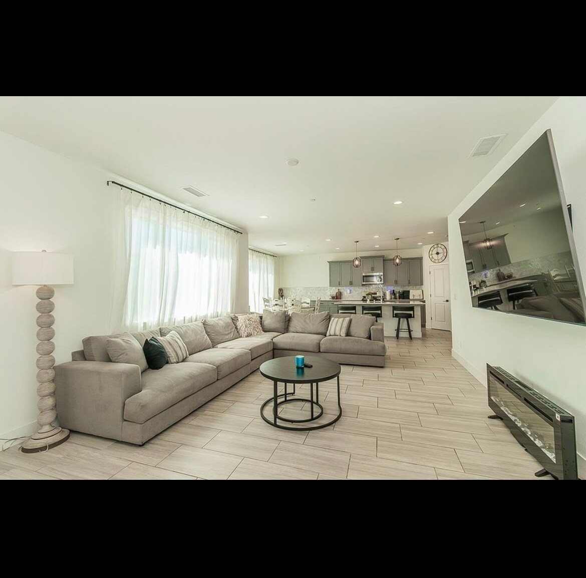 Building Photo - 4254 Oak Knoll Rd