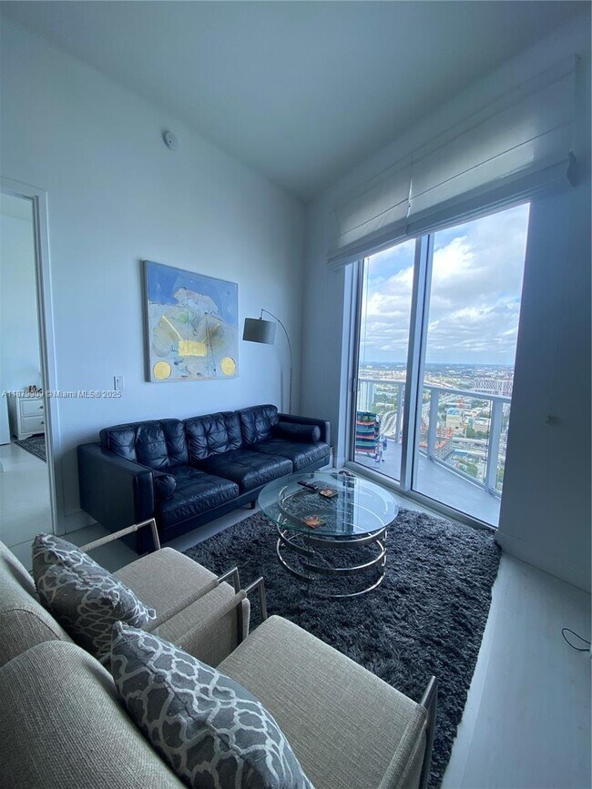 Building Photo - 185 SW 7th St