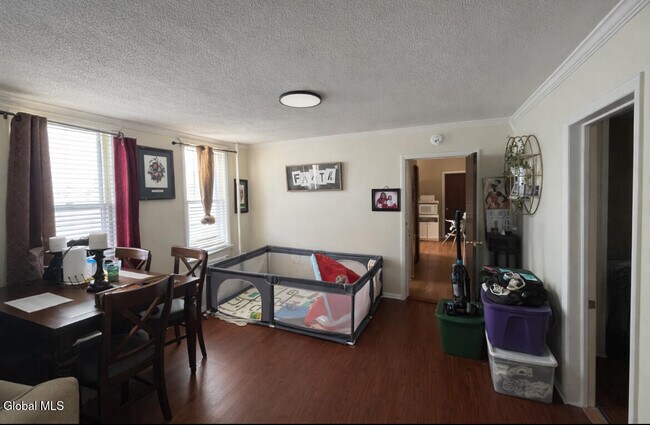 Building Photo - 1410 Stanford St