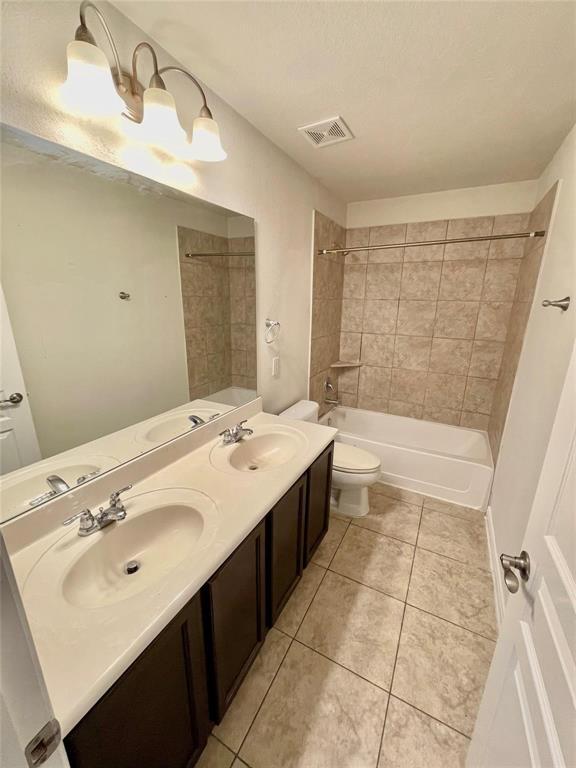 Building Photo - 28811 Chestnut Pines Dr