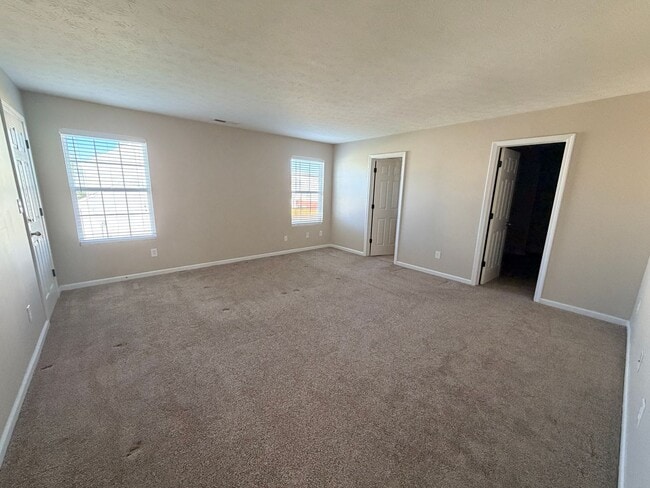 Building Photo - 1883 Creekstone Dr